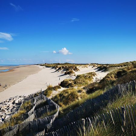 Appartement Sunrise Au Pied De La Plage メルリモン・プラージュ エクステリア 写真