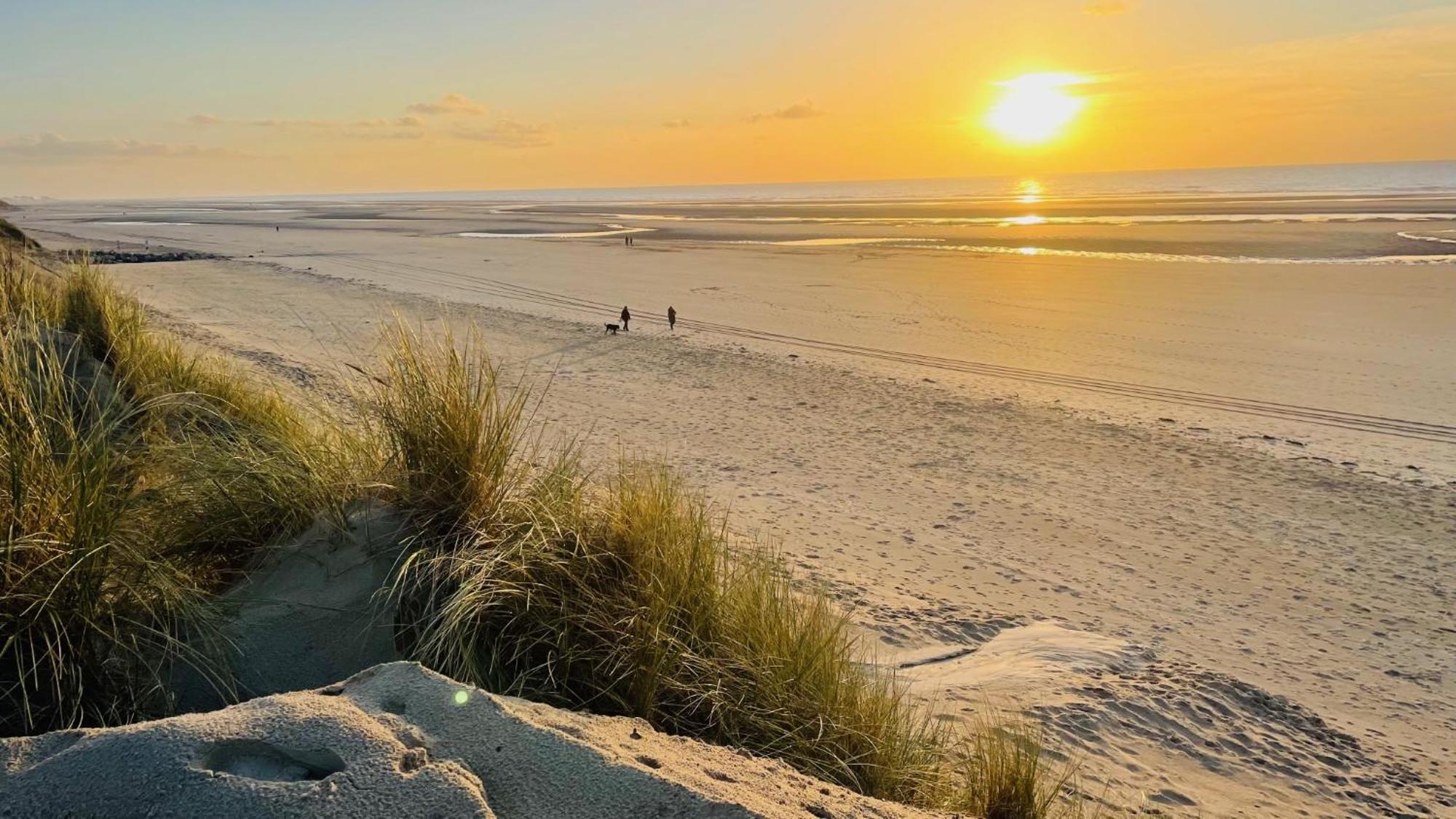 Appartement Sunrise Au Pied De La Plage メルリモン・プラージュ エクステリア 写真